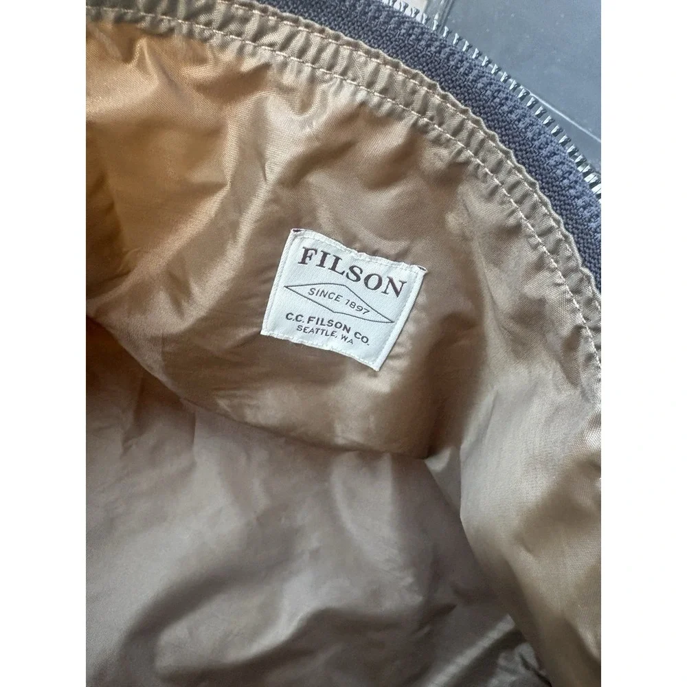 Filson Medium Sized Field Duffle Bag Dark Tan Brand New With Stains